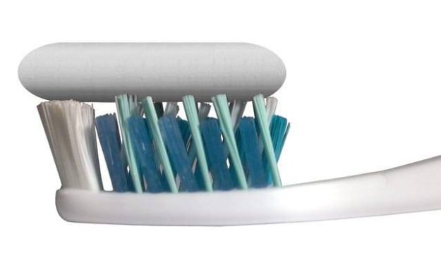 toothbrush-with-toothpaste-1527297-639×387